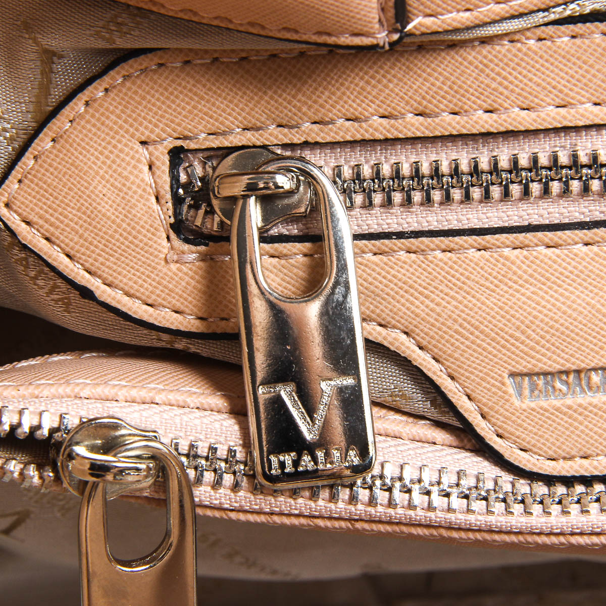 Bolso de mano para mujer V 1969 Italia