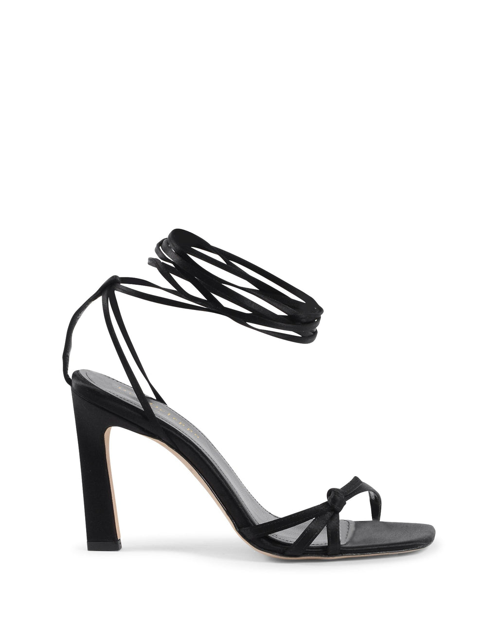 Sandalia con cordones Bey negra