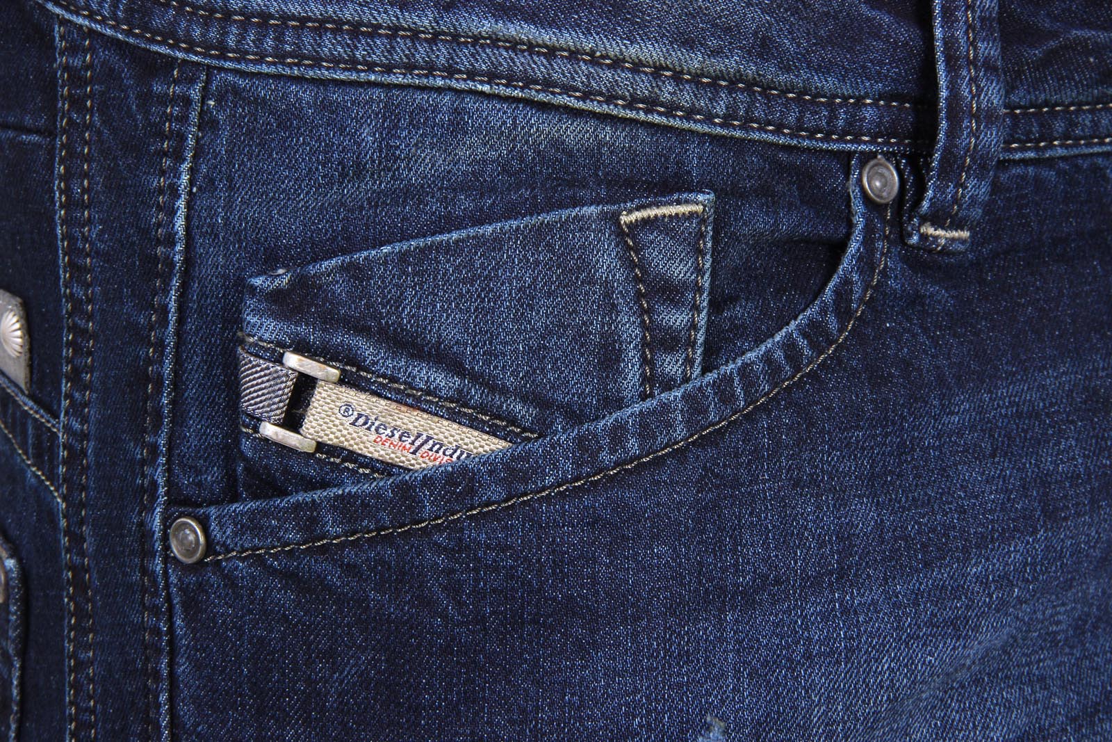 Vaqueros diésel para hombre DARRON 0R0LM L.32