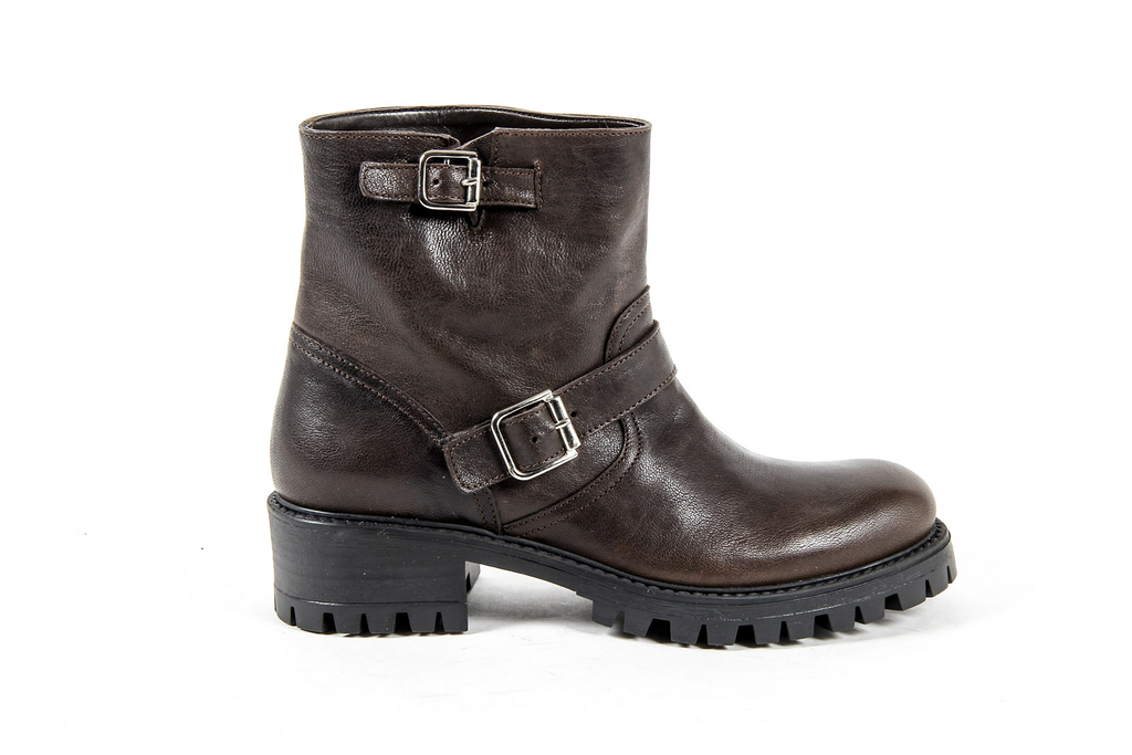 V 1969 Italia Womens Short Boot Brown AMALFI
