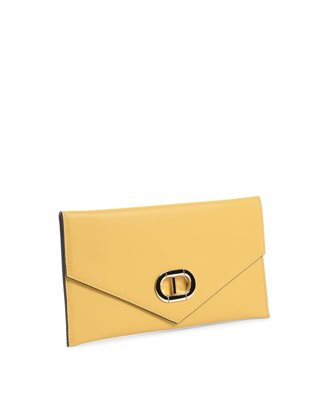 Clutch tipo sobre de piel color amarillo
