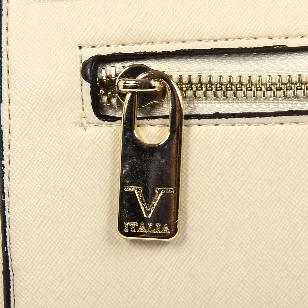 V 1969 Italia Womens Handbag Beige PRISCILLA