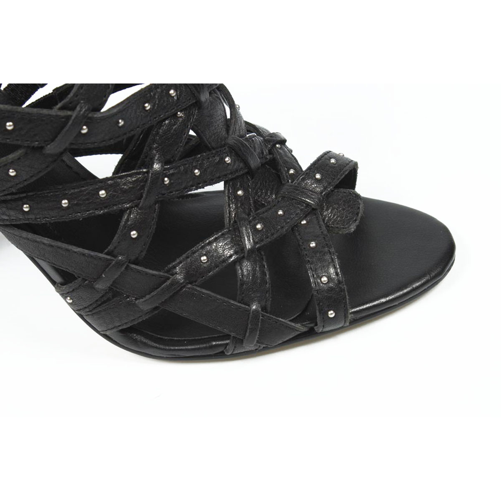 Sandalias Nine West para mujer con cortes NWKENTARO NEGRO