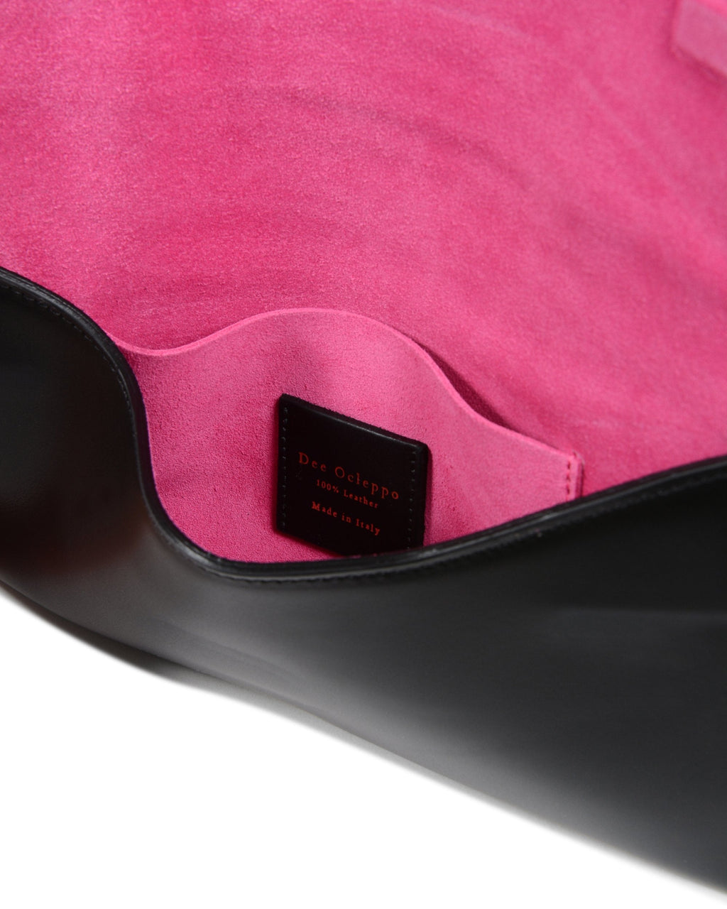 Clutch tipo sobre de piel color negro
