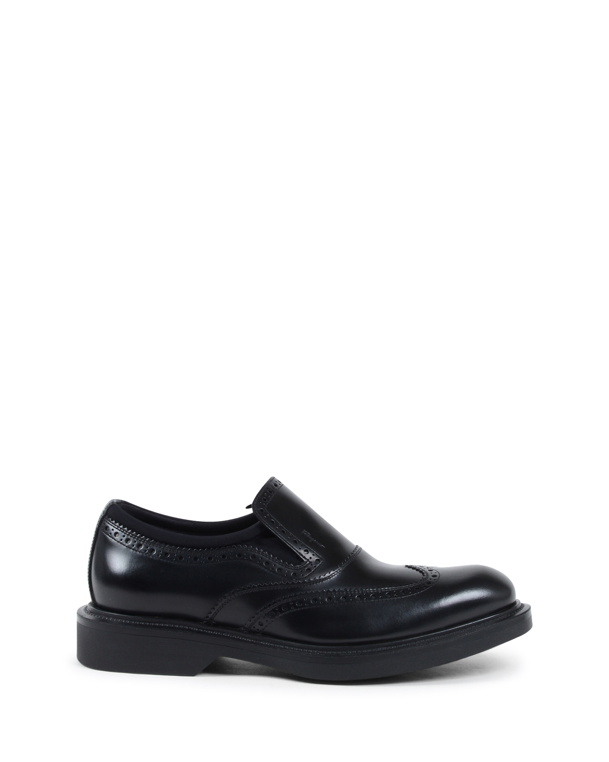 Zapatos brogue negros para hombre de Salvatore Ferragamo DOWLING
