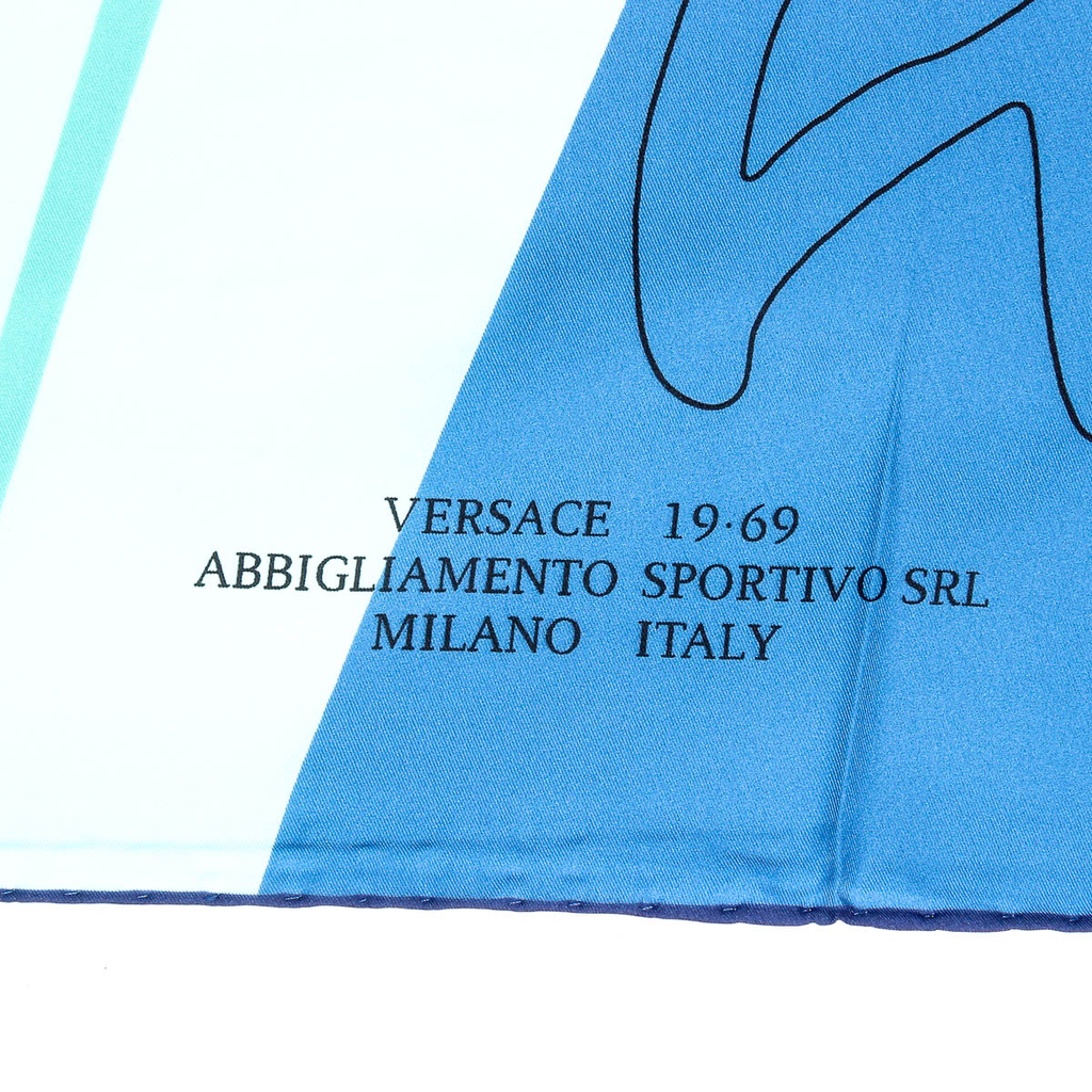 Bufanda de mujer V 1969 Italia