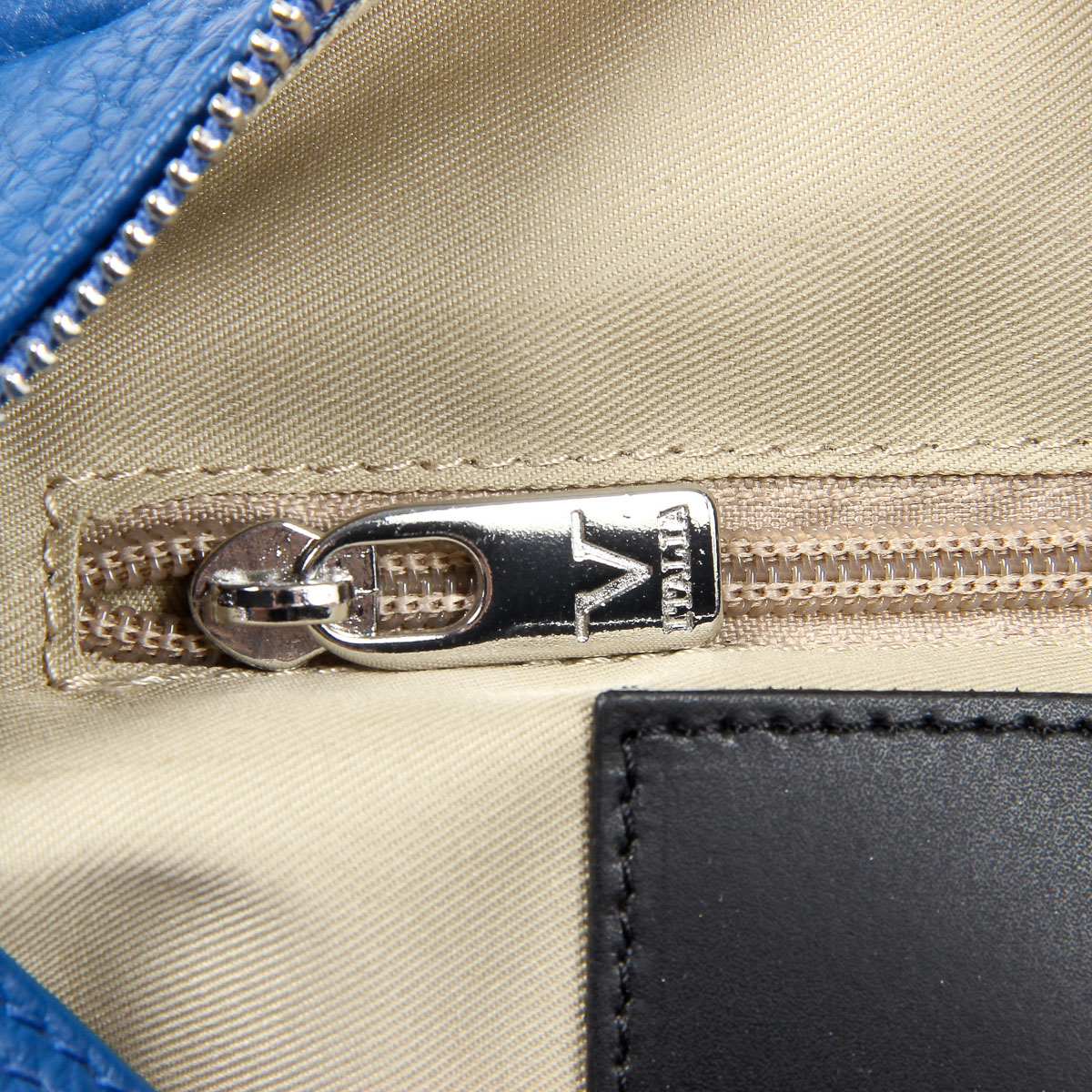 Bolso de mano para mujer V 1969 Italia