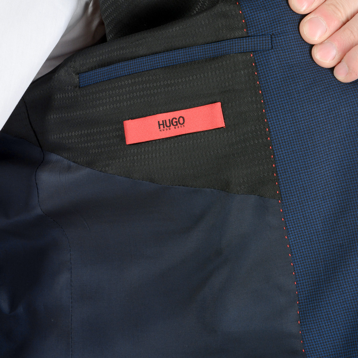 Traje azul de Hugo Boss para hombre: ¡UN GRAN GENIO!