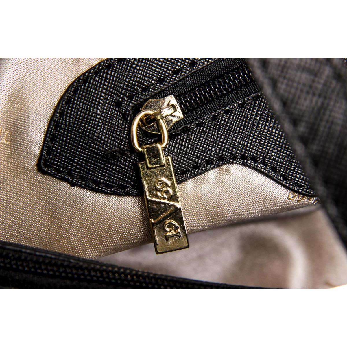 Bolso de mano para mujer V 1969 Italia V1969013 NEGRO