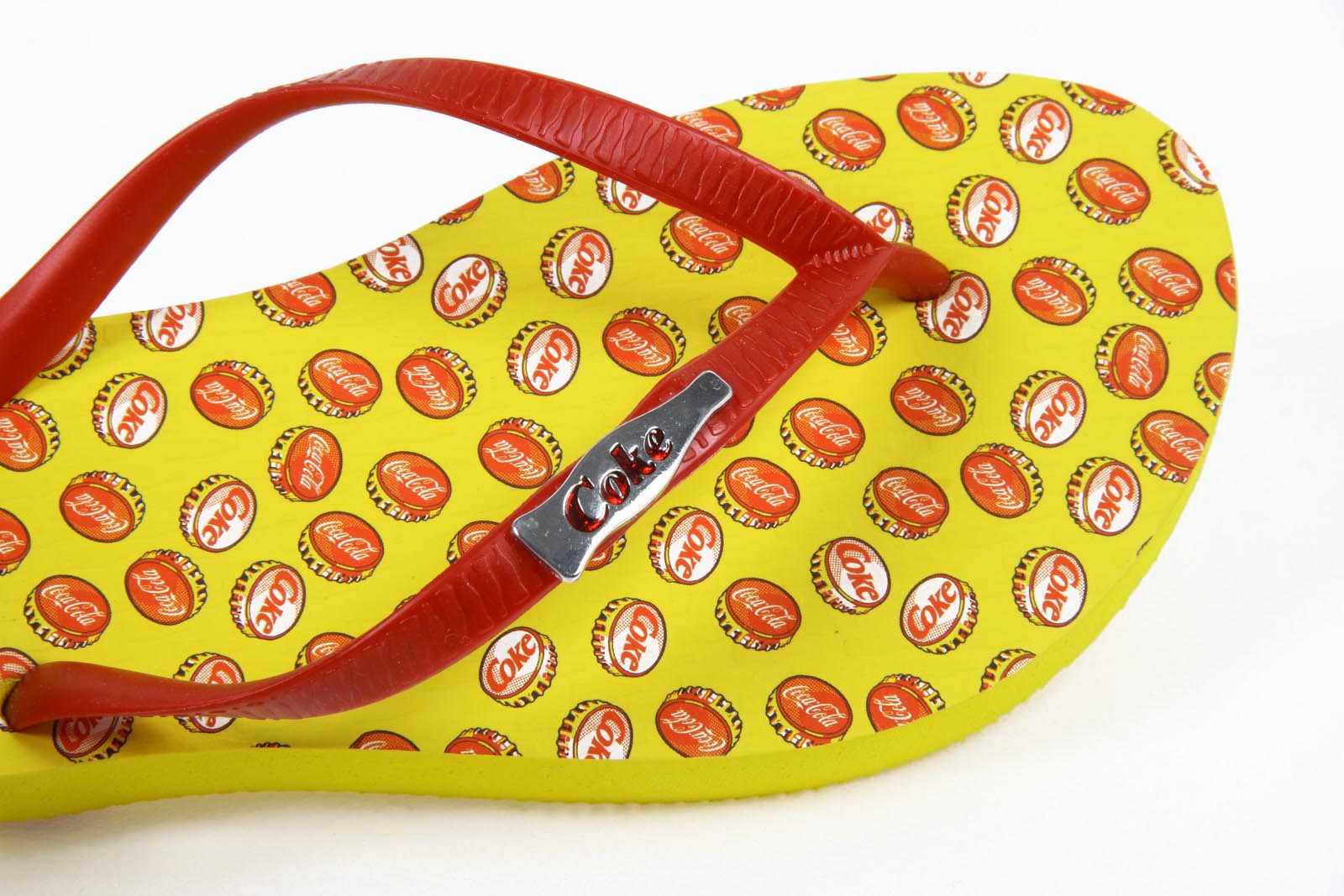 Chanclas Coca Cola para mujer CCA0595 TAMPINHAS NIÑA AMARILLO