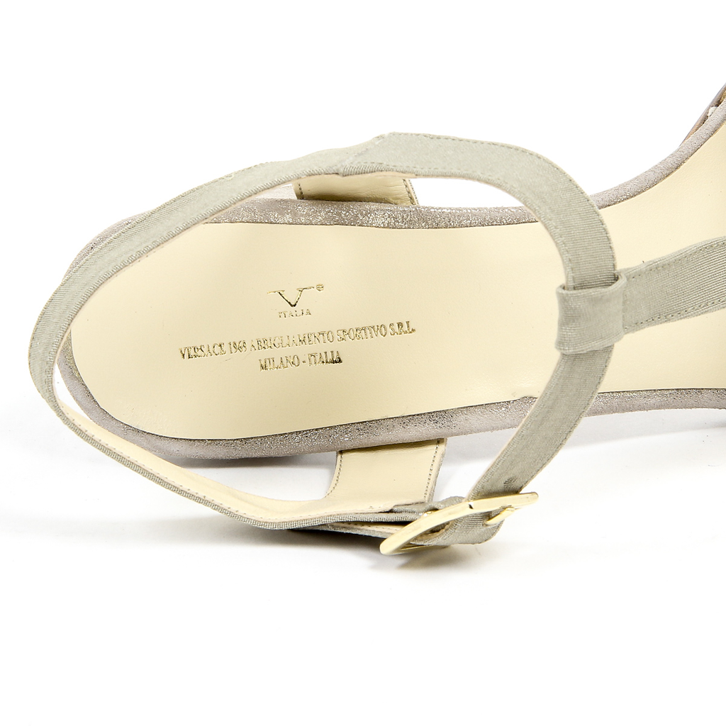 Sandalia V 1969 Italia para mujer color topo IDA