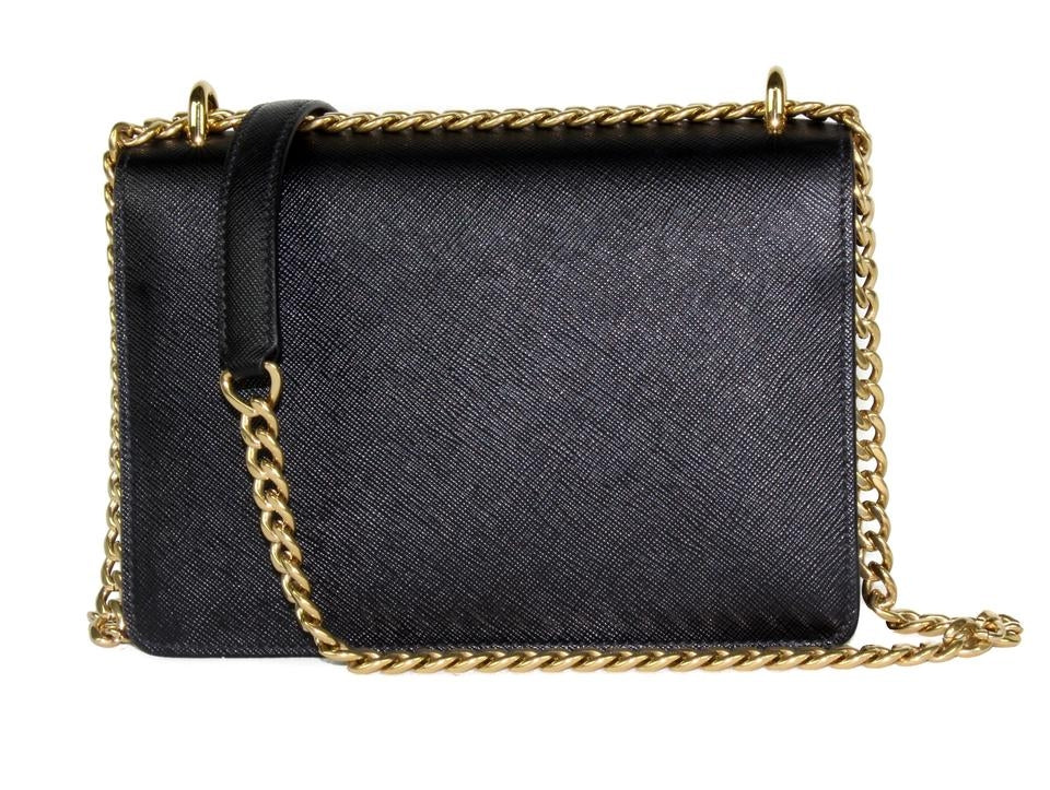 Bolso bandolera Prada de piel Saffiano negro