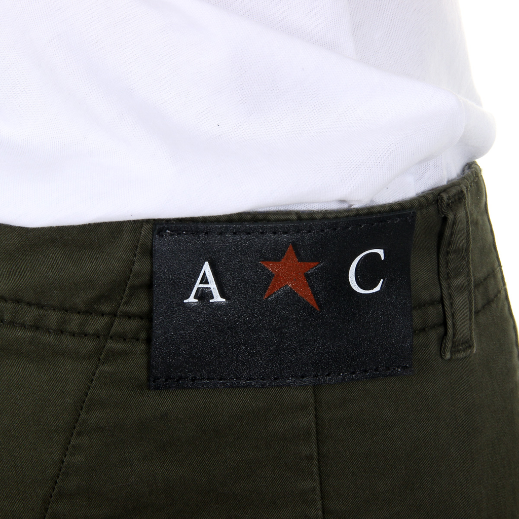 Pantalones cortos Andrew Charles para hombre verde JAKO