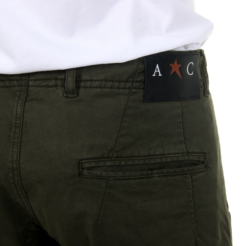 Pantalones cortos Andrew Charles para hombre verde JAKO