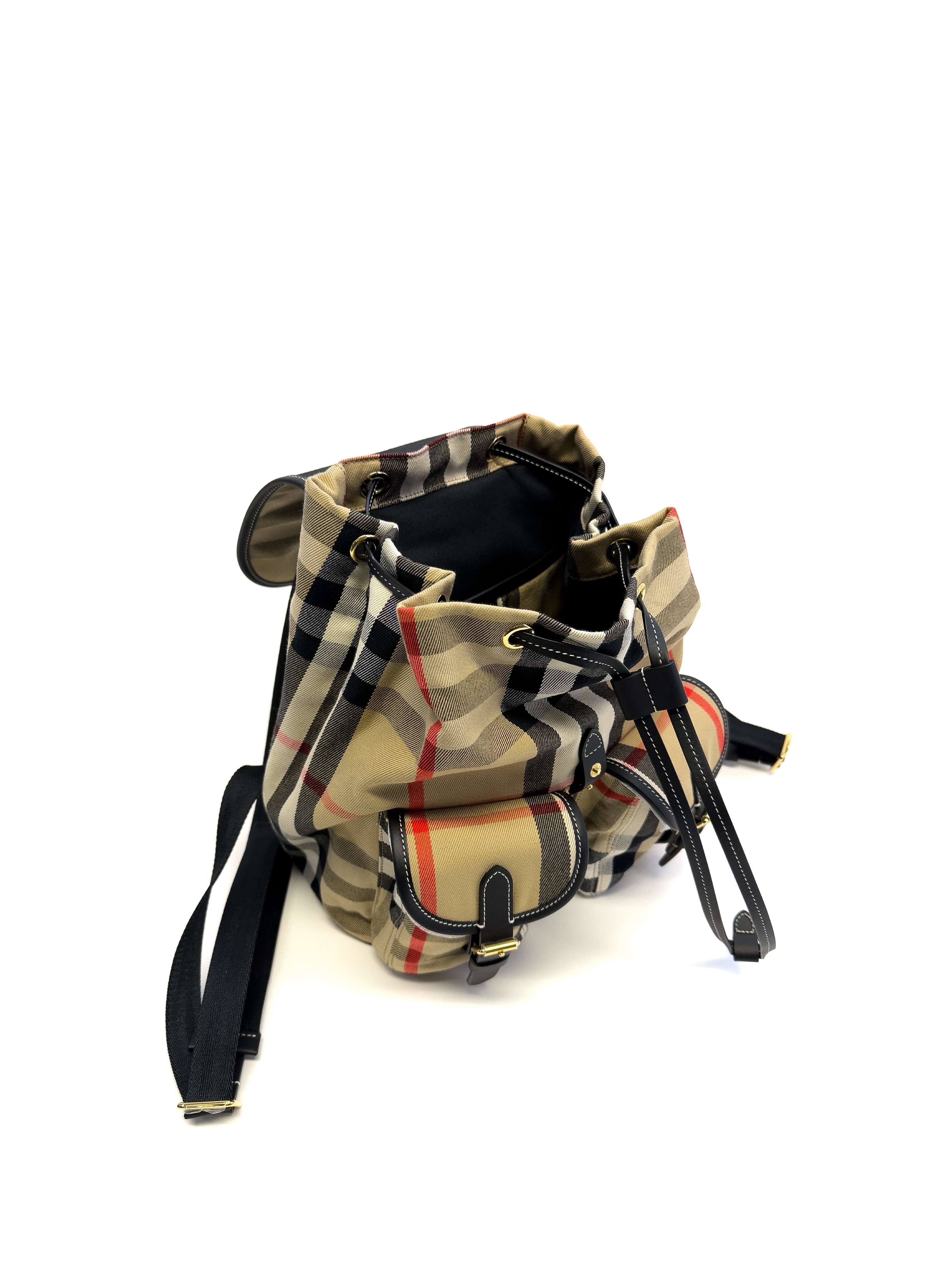 Mochila Burberry para mujer 8123101 1