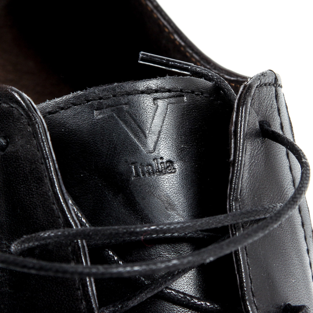 V 1969 Italia Mens Classic Shoe