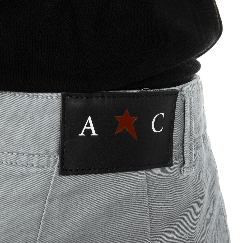 Pantalones cortos Andrew Charles para hombre gris claro JAKO