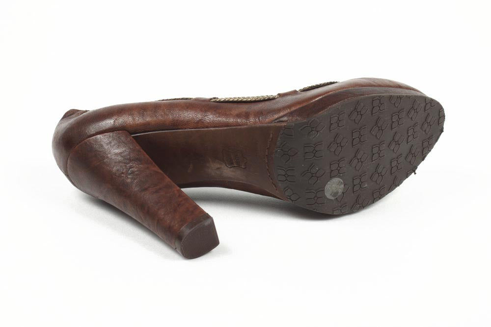 Zapatos de salón para mujer Max Azria MA-HELE BROWN