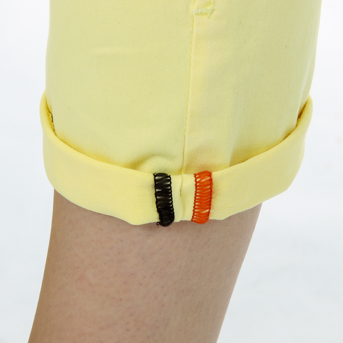 Pantalones de mujer Andrew Charles amarillos PENDA