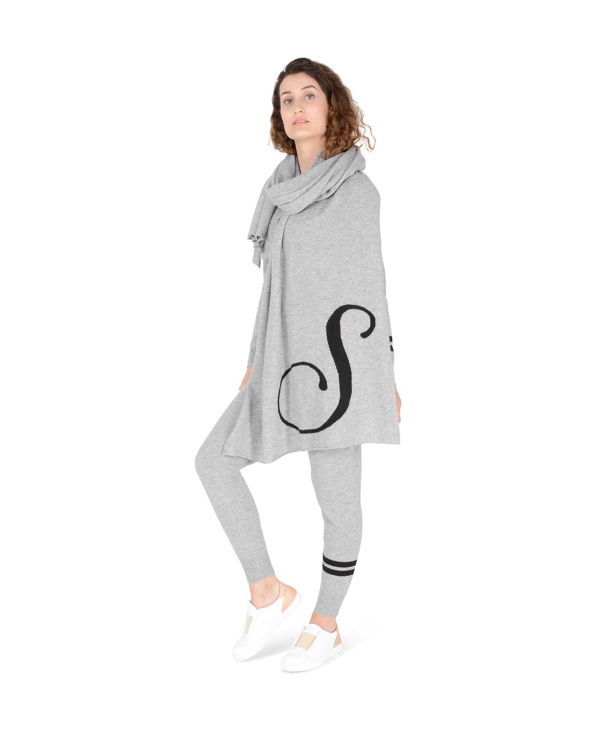 Bufanda con monograma de Dee Ocleppo DEAN VILLAGE GREY S