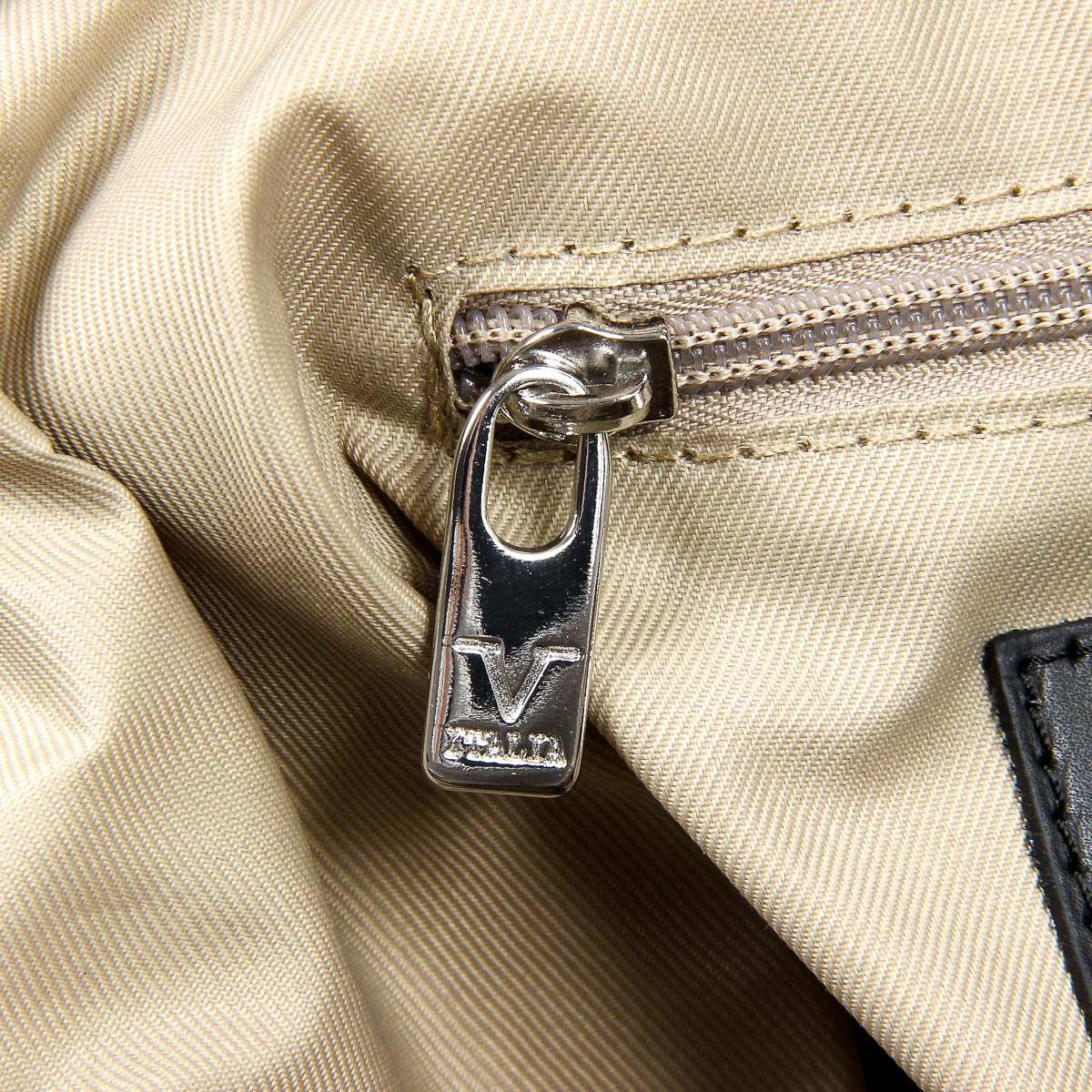 Bolso de mano para mujer V 1969 Italia