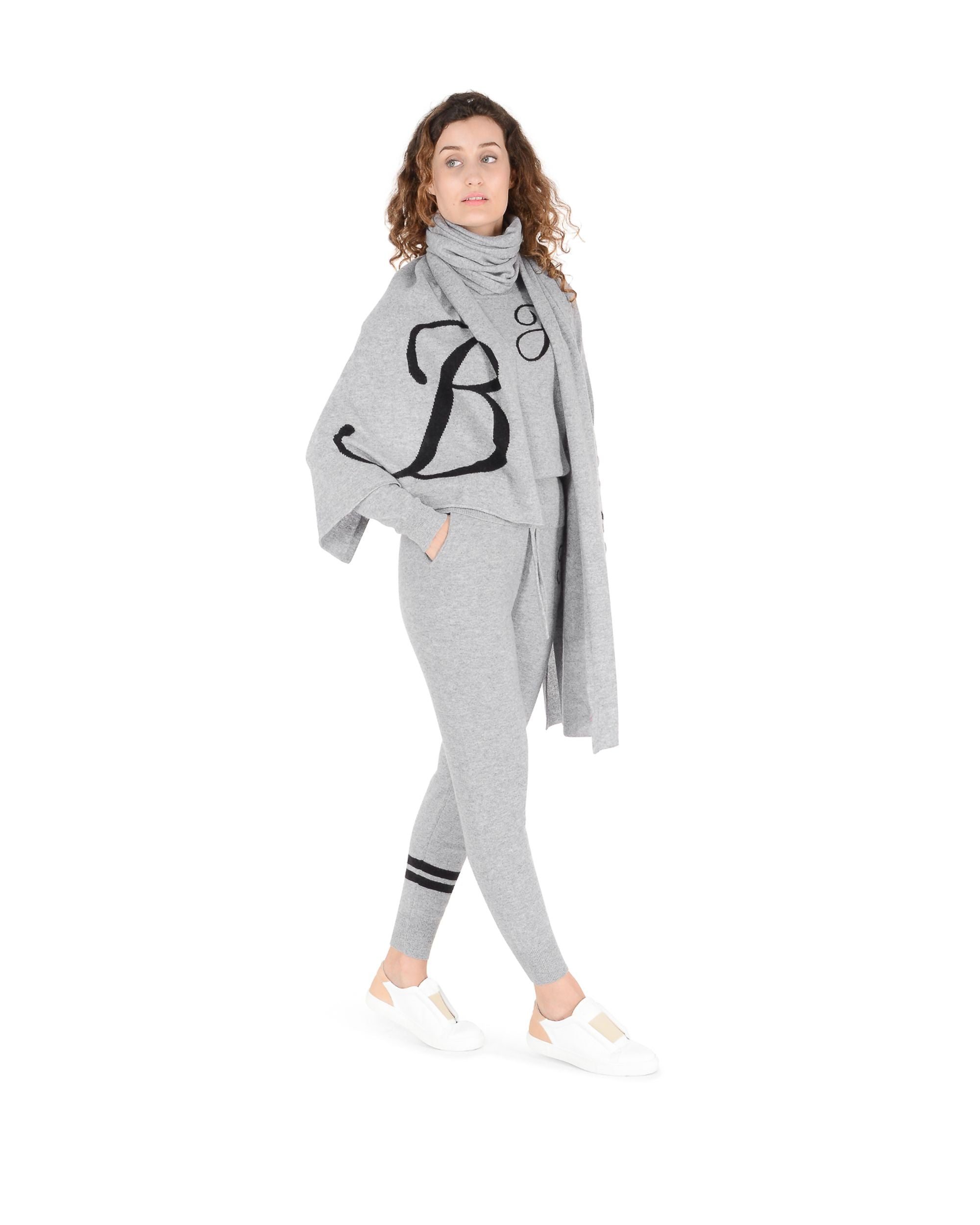 Bufanda con monograma de Dee Ocleppo DEAN VILLAGE GREY B