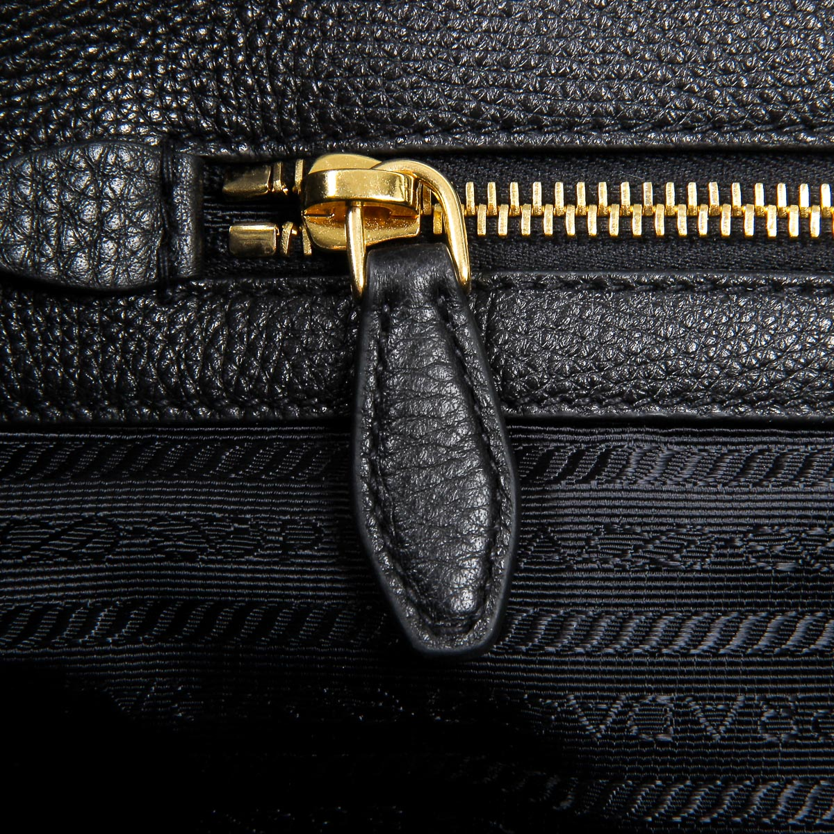 Bolso de mano Prada para mujer 1BG043 2E8K F0002 NERO VITELLO PHENIX