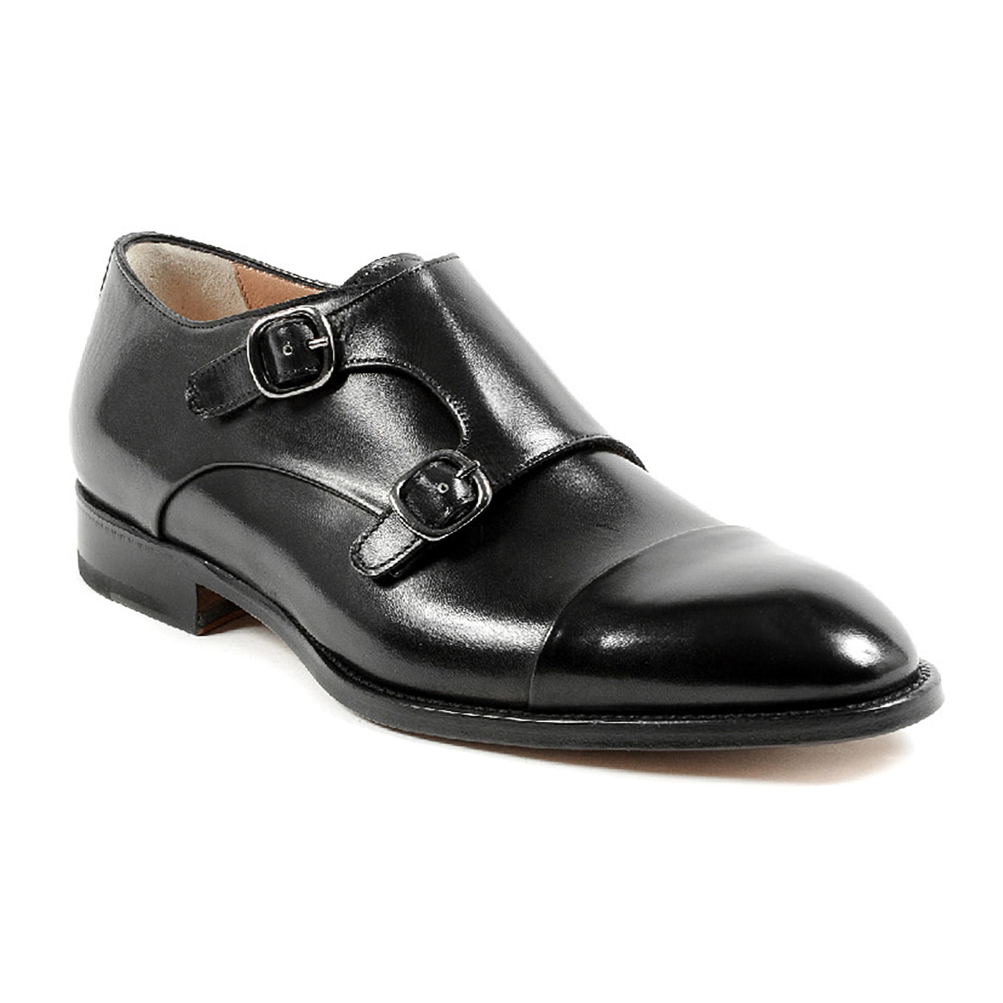 Zapato con correa de monje noble