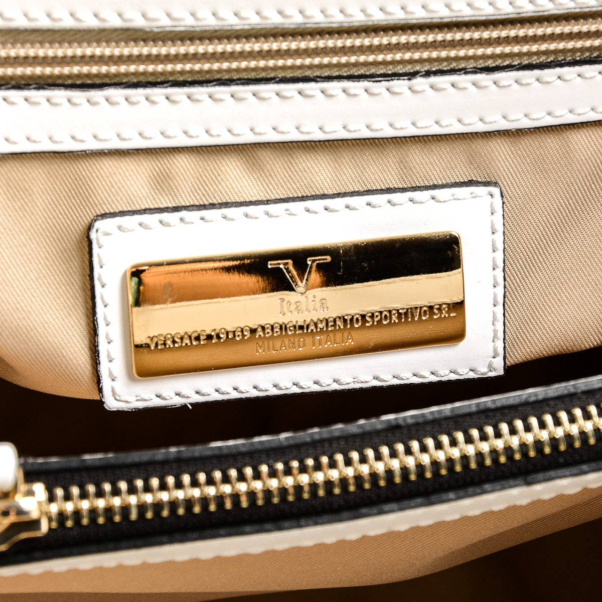 V 1969 Italia Womens Handbag White CRETA