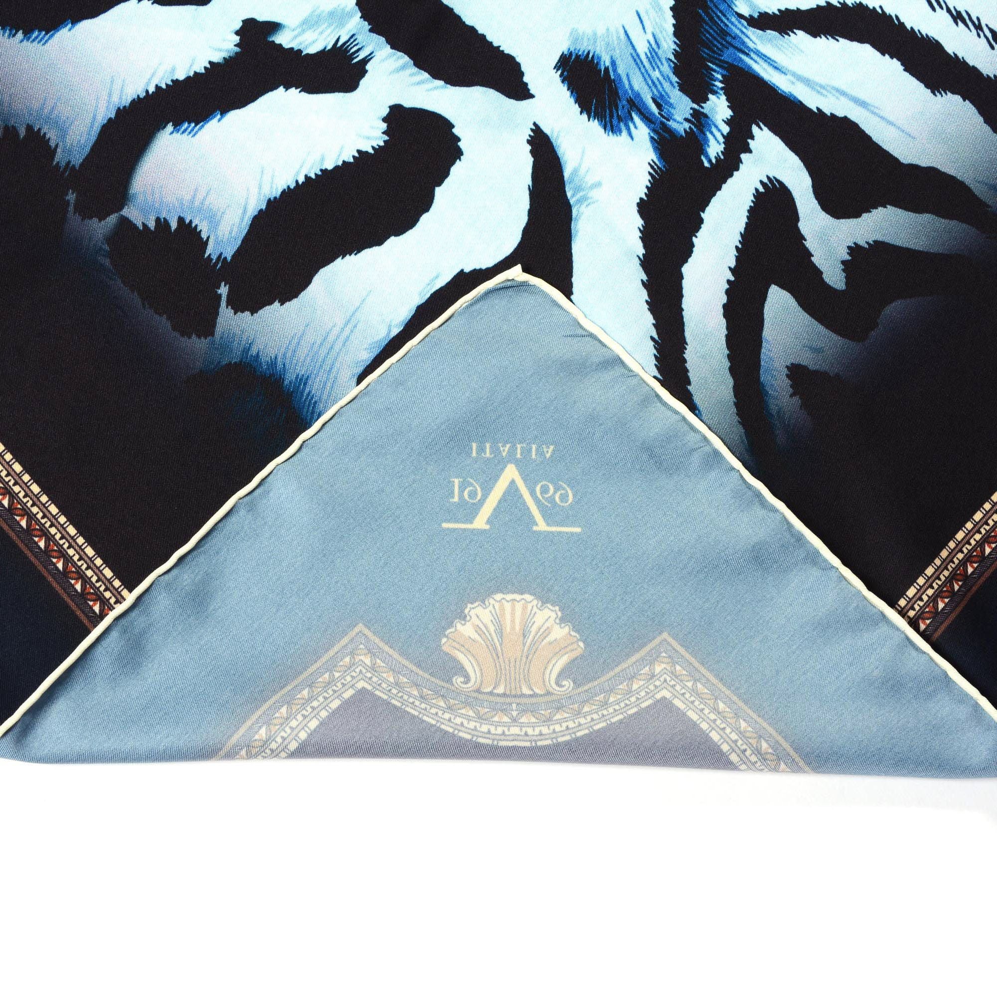 V 1969 Italia Womens Foulard Multicolor JILL