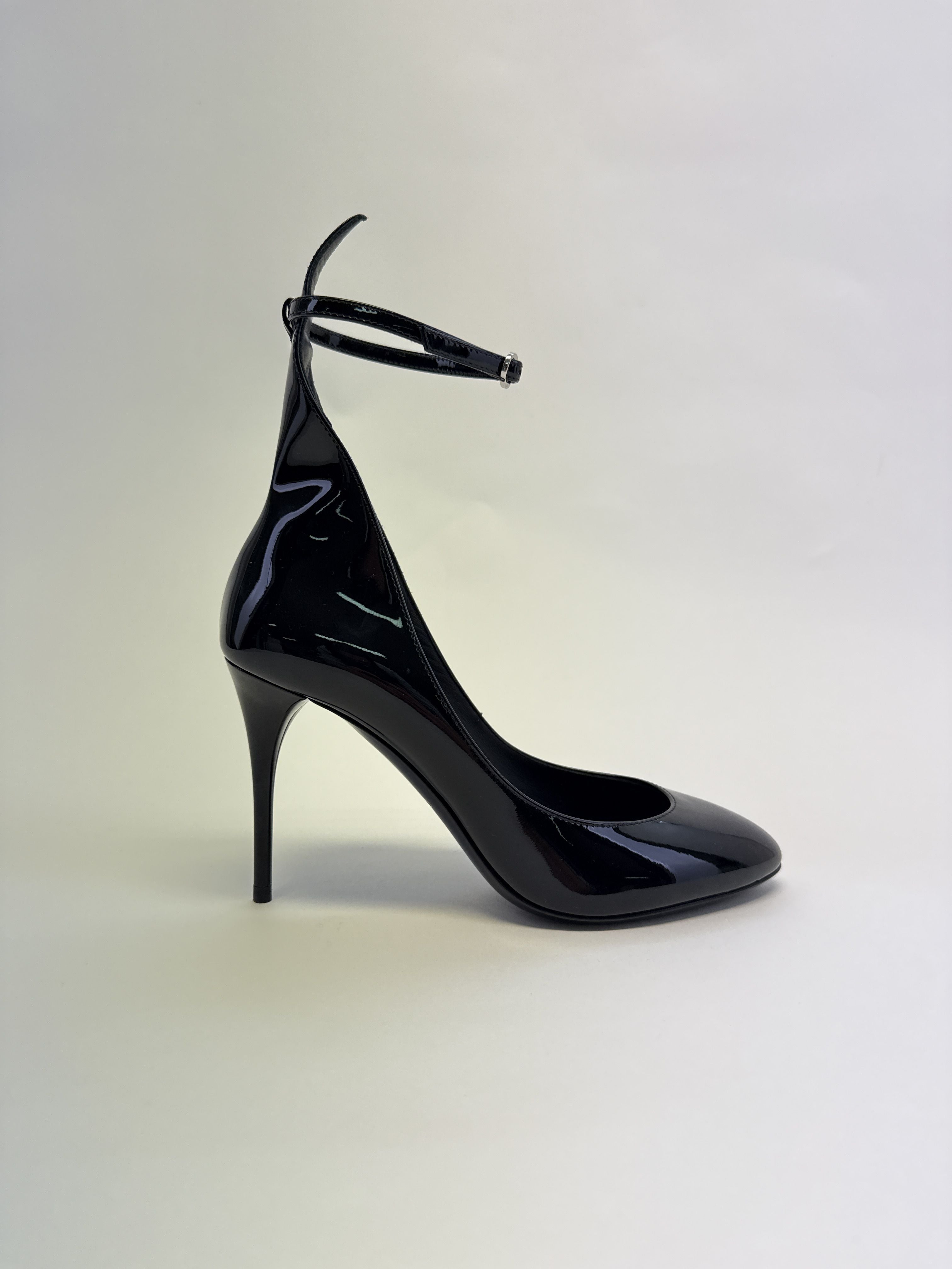 Zapatos de salón Alaia para mujer AA3E073CK168 999