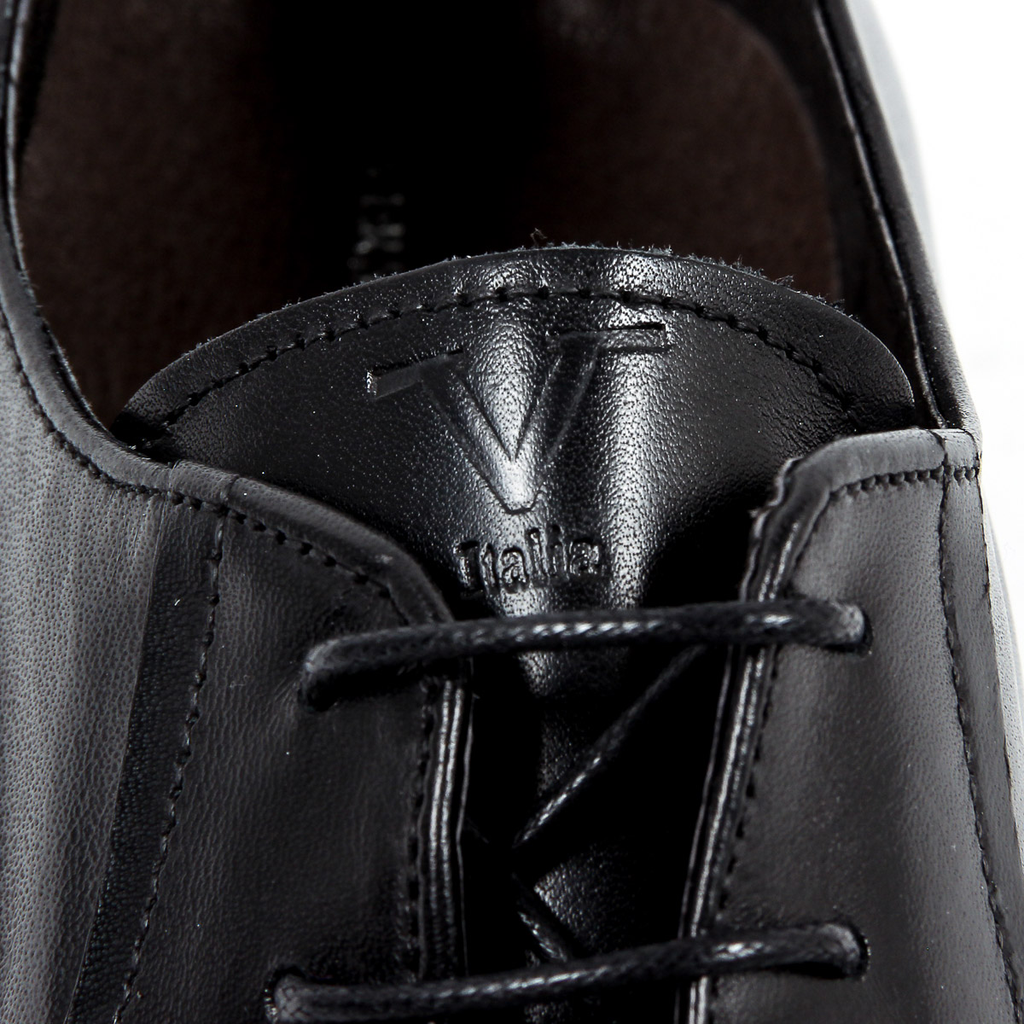 V 1969 Italia Mens Classic Shoe