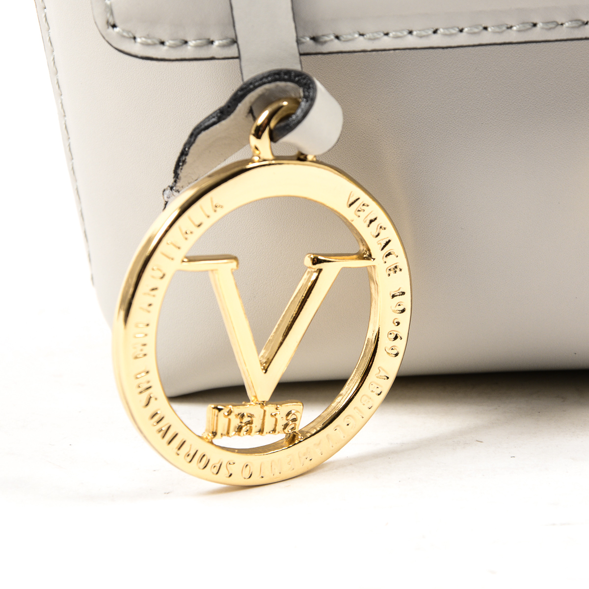 V 1969 Italia Womens Handbag Grey LAOS