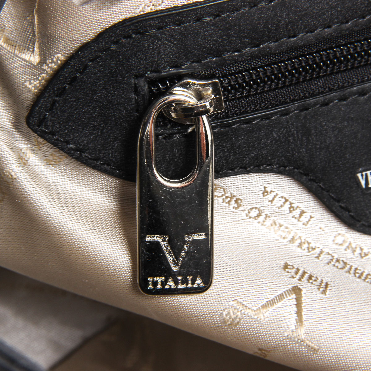 Bolso de mano para mujer V 1969 Italia