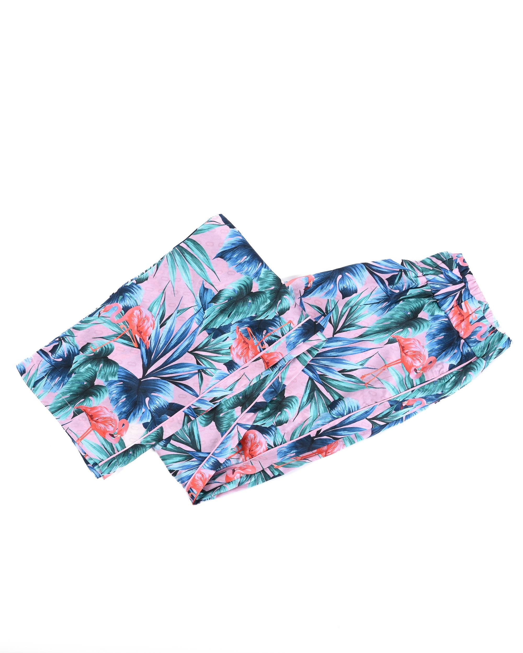 Pijama de seda con flamencos