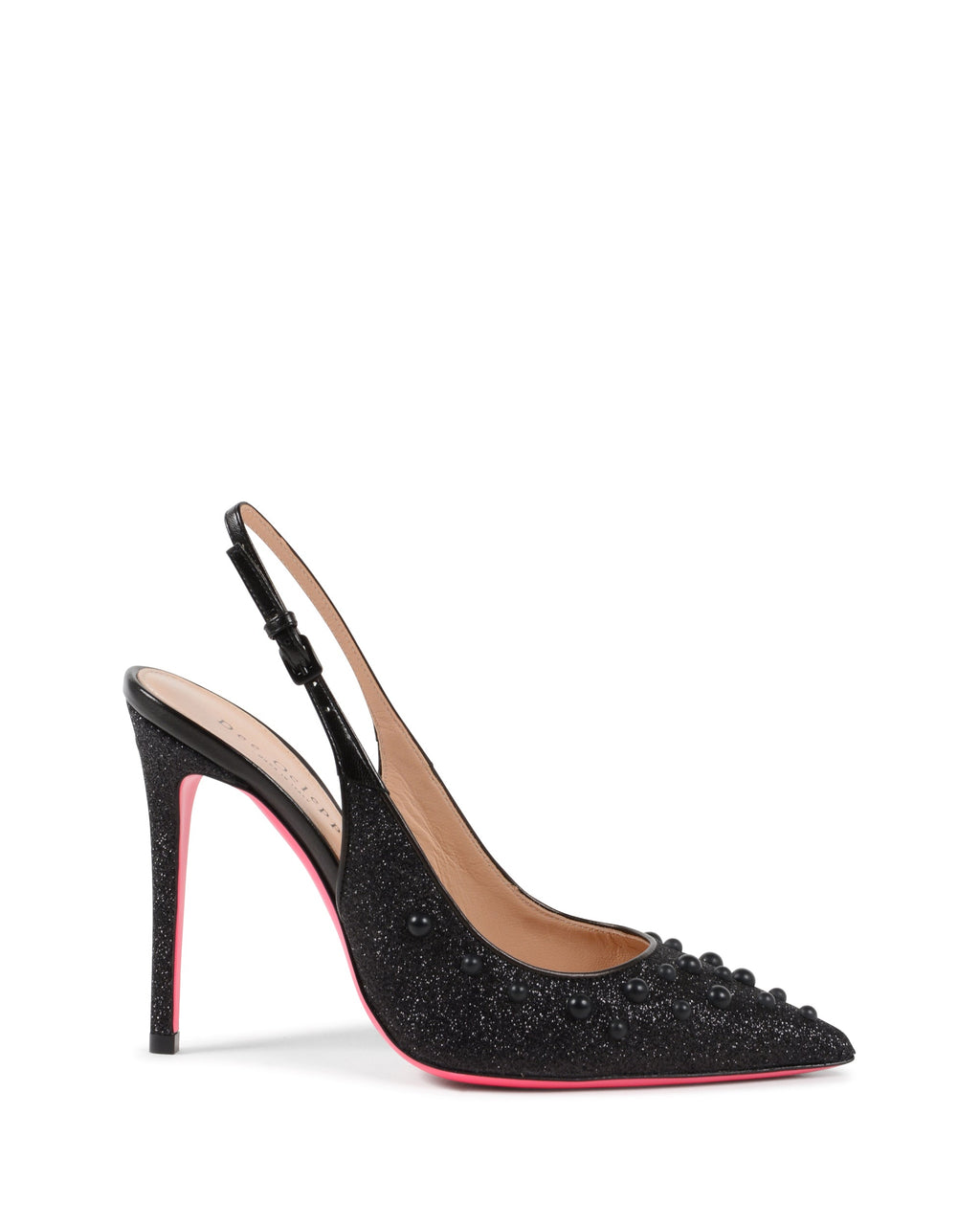 Zapatos negros tipo slingback para la hora del cóctel