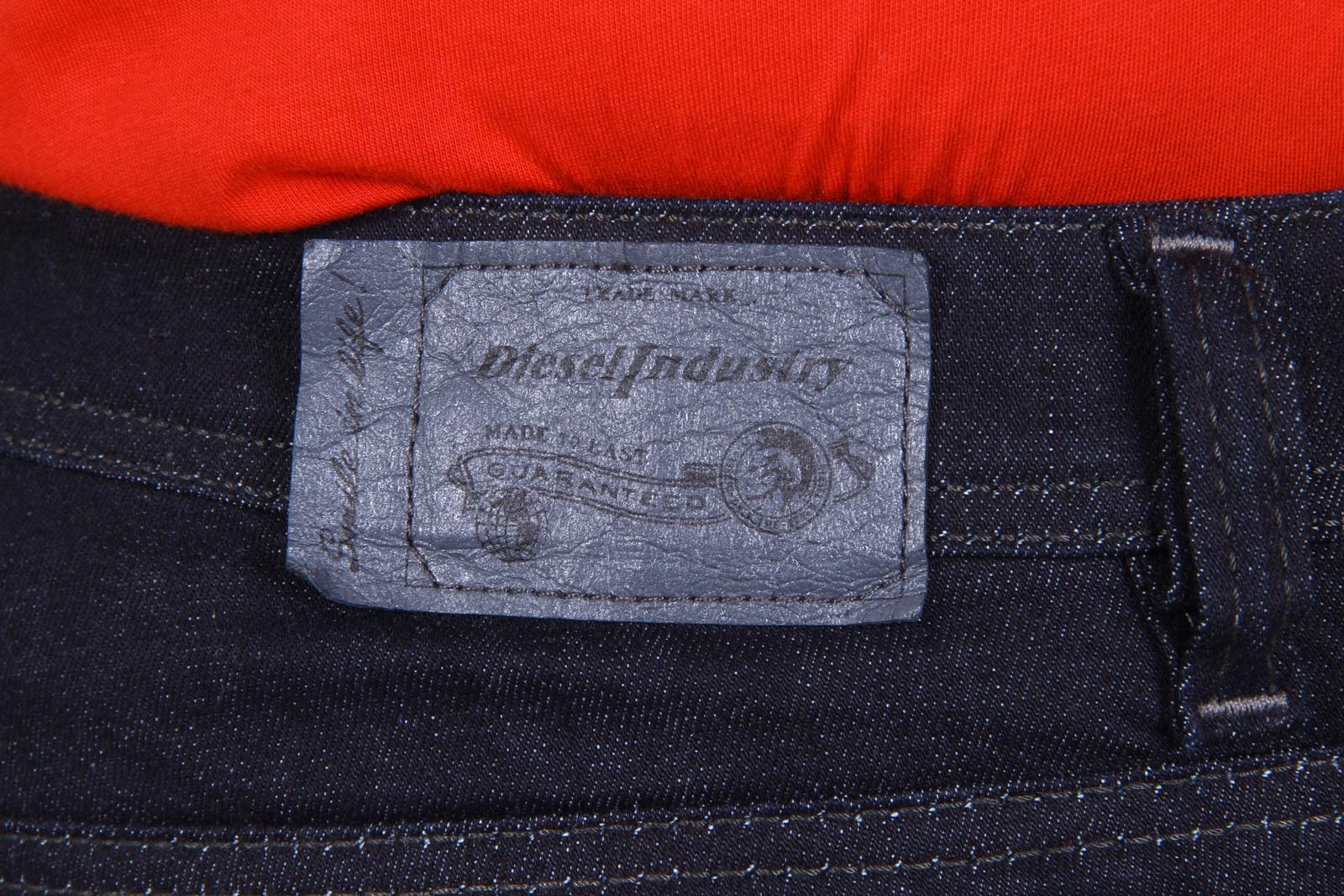 Vaqueros para hombre Diesel LARKEE-RELAXED 0607A L.32