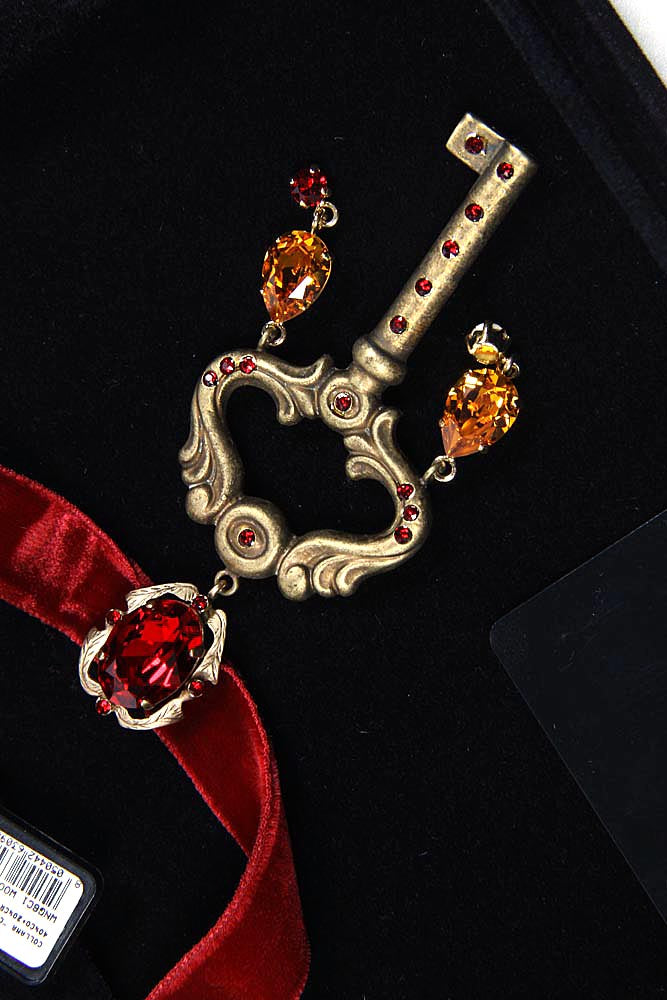 Collar Dolce & Gabbana con colgante de llave WNG6C1 W0001 ZOO00