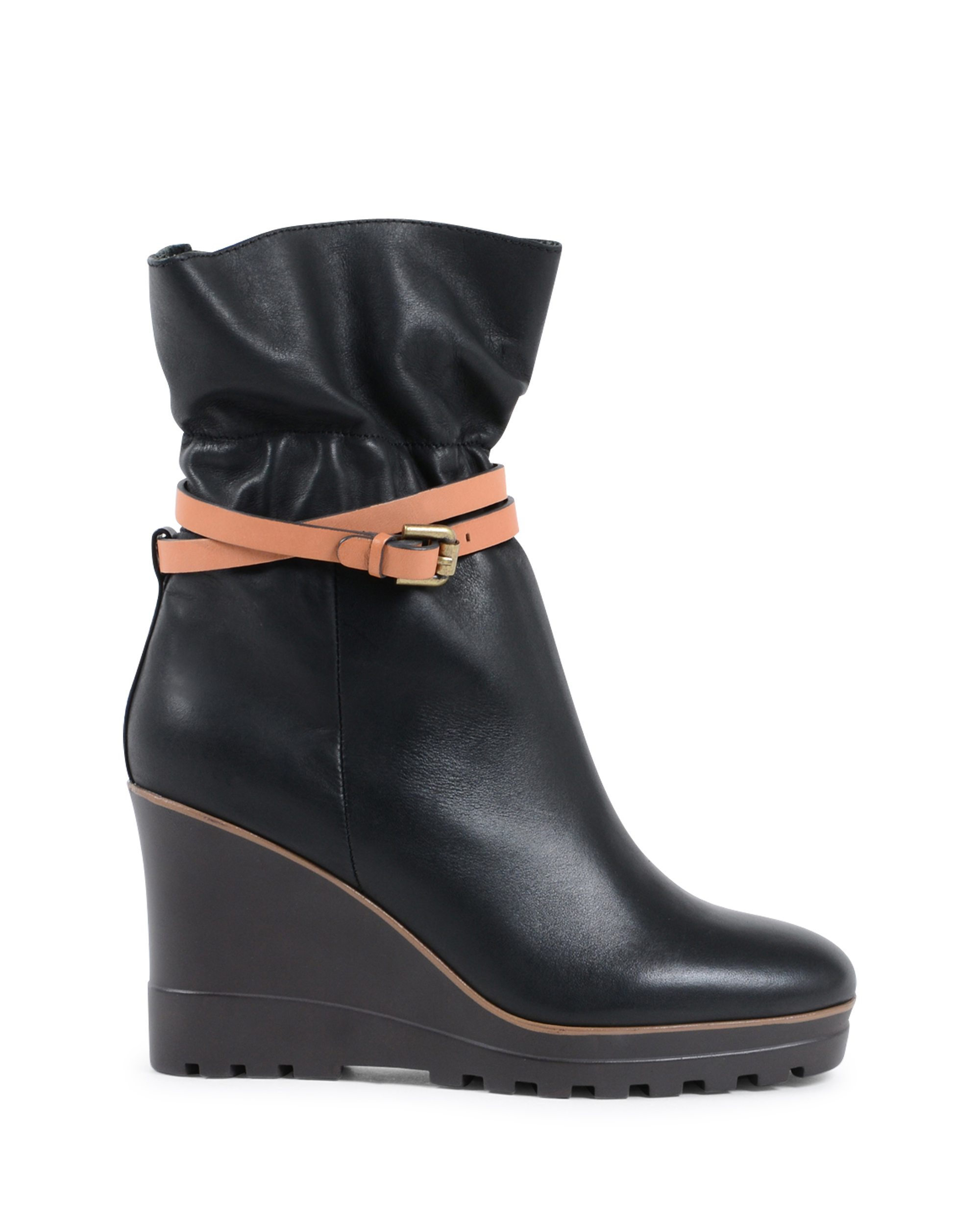 ChloÃ¨ Womens Short Boot Black SB31111A 999 BLACK