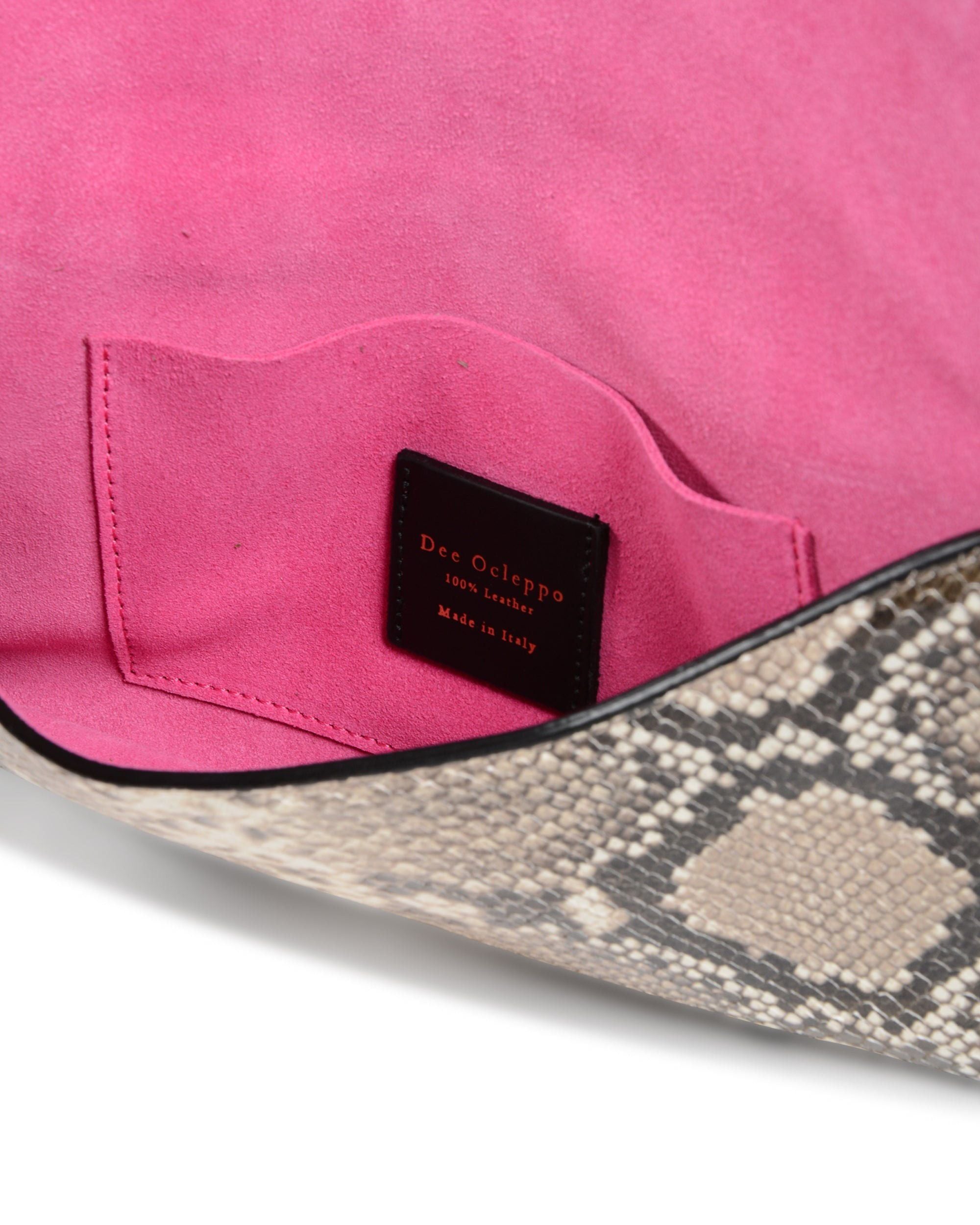 Clutch tipo sobre con relieve