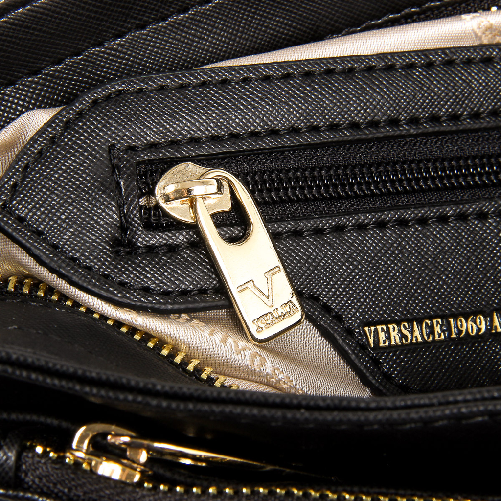 V 1969 Italia Womens Shoulder Bag Black MONICA