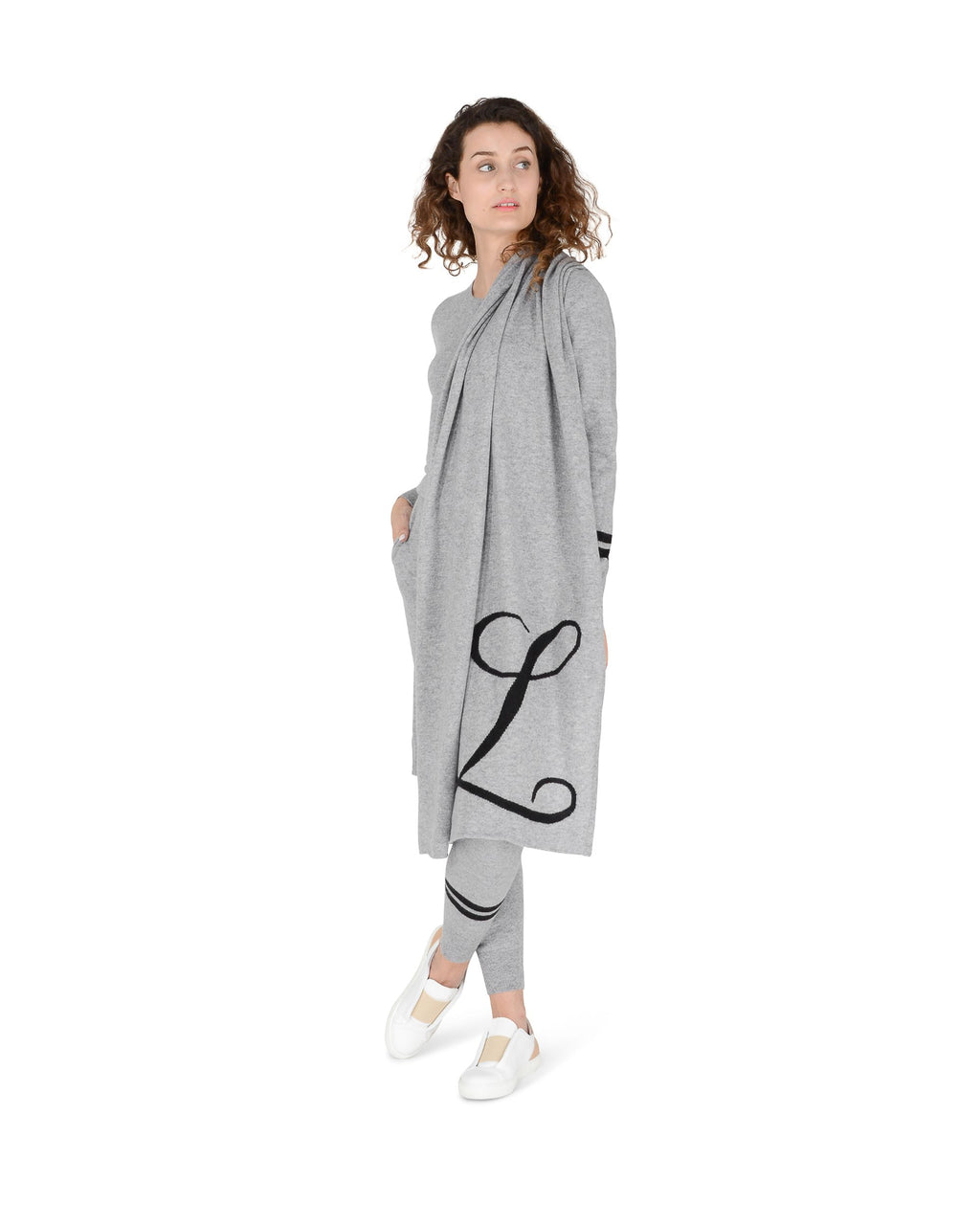 Bufanda con monograma de Dee Ocleppo DEAN VILLAGE GREY L