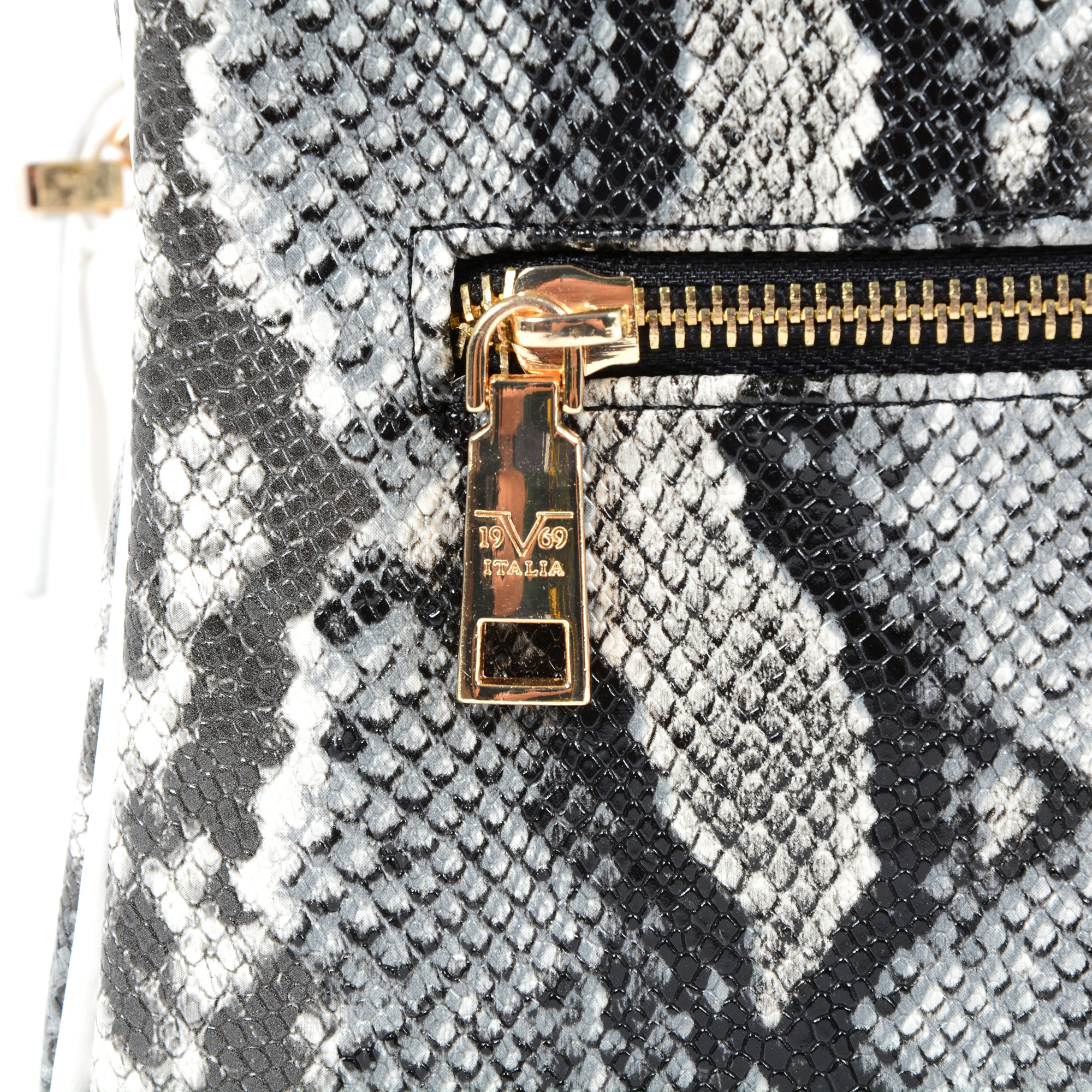 19V69 Italia Womens Backpack Multicolor 5008 PYTHON GREY WHITE