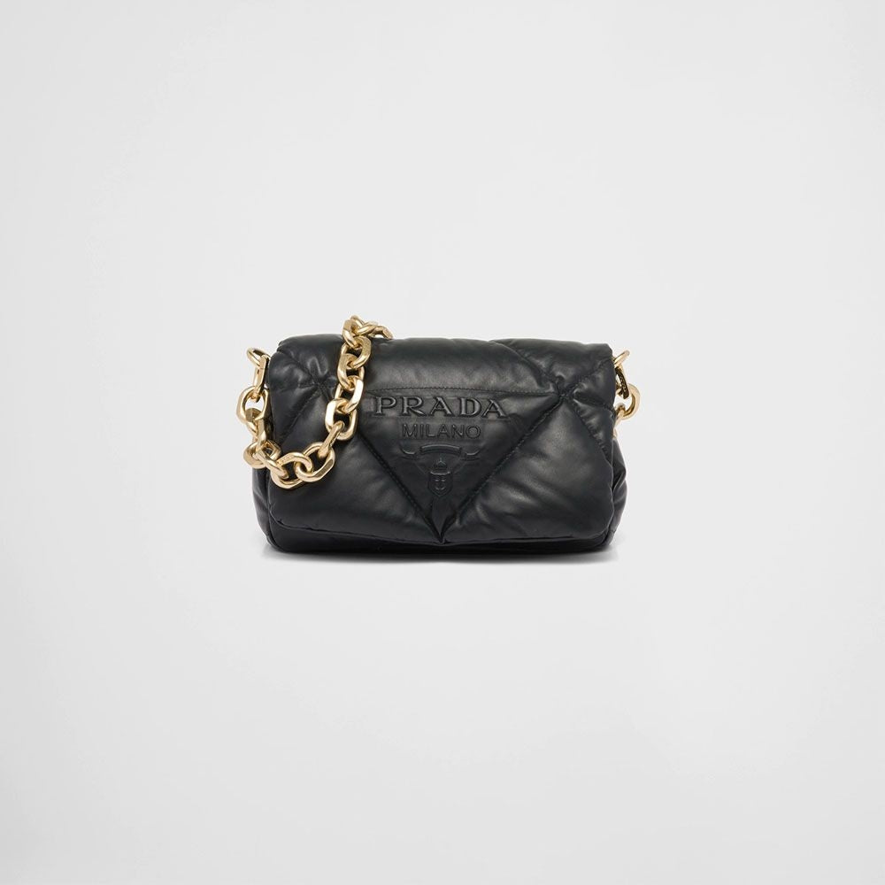 Bolso de hombro Prada de piel napa acolchada negro