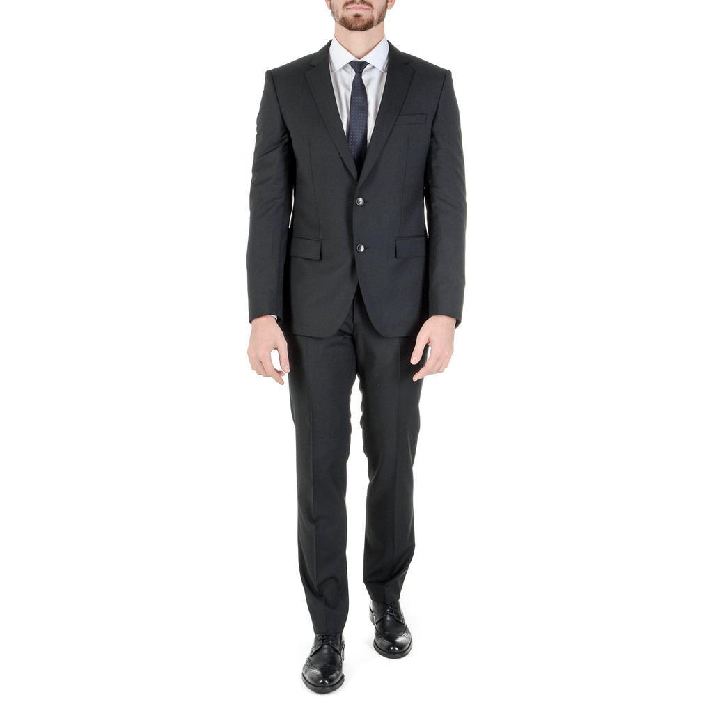 Traje negro para hombre de Hugo Boss: ¡UNA GRAN GENIO!