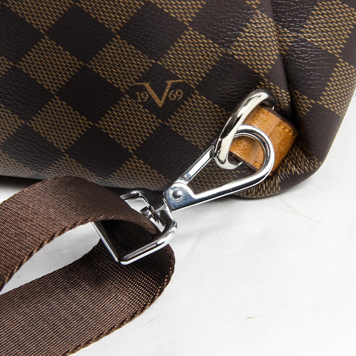 Mochila de moda para hombre V 1969 Italia V1969016 COFFEE TABA