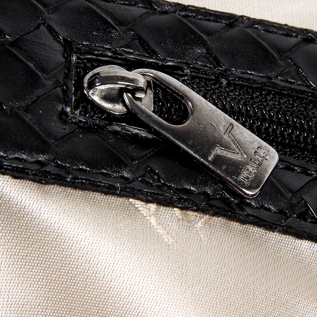 Bolso de mano para hombre V 1969 Italia, color negro, de Jeff