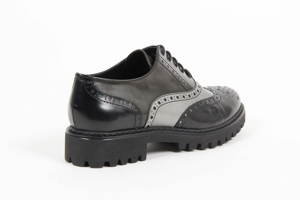 V 1969 Italia Zapato Oxford para mujer 5135 ABRASIVATO NERO