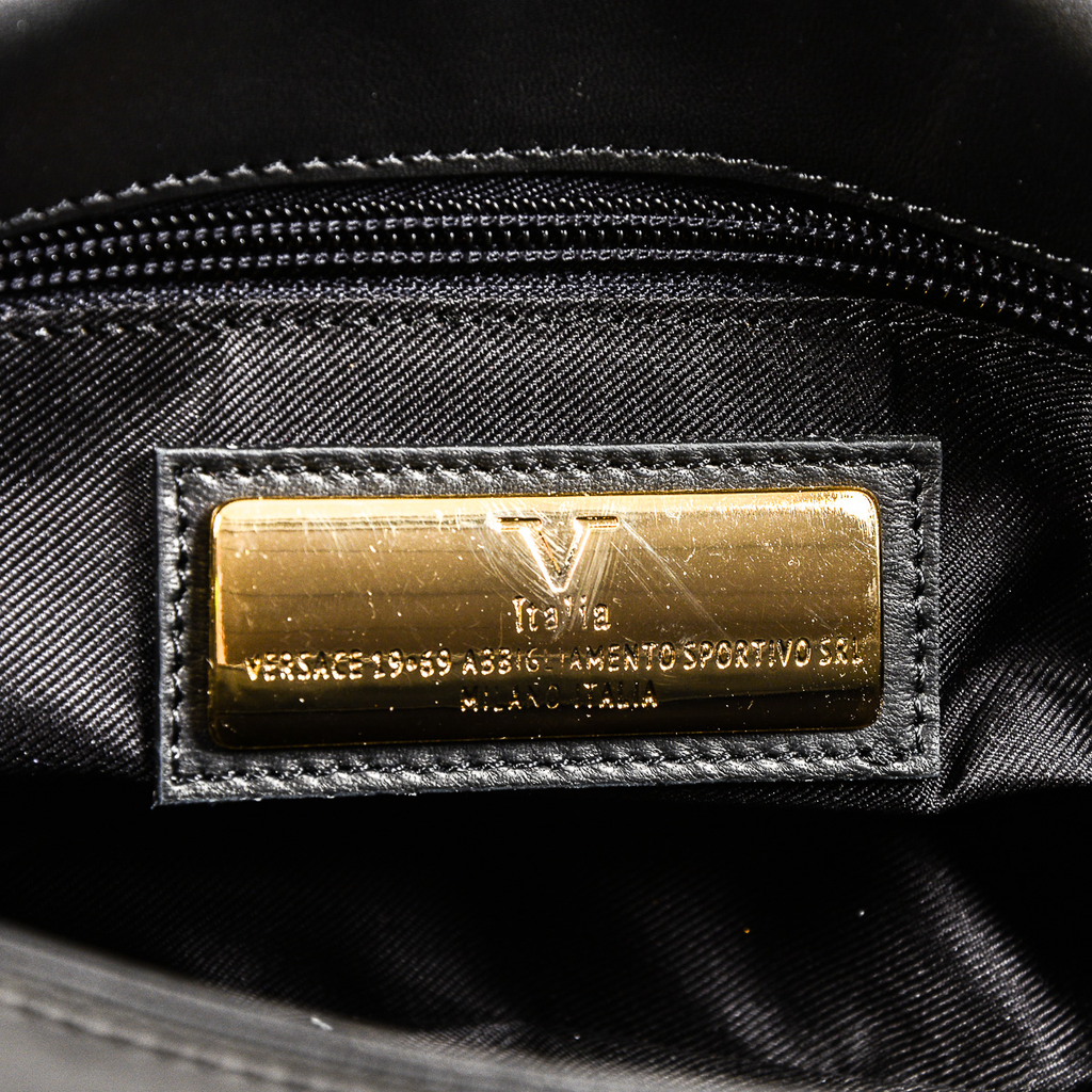 V 1969 Italia Womens Handbag Black MUMBAI
