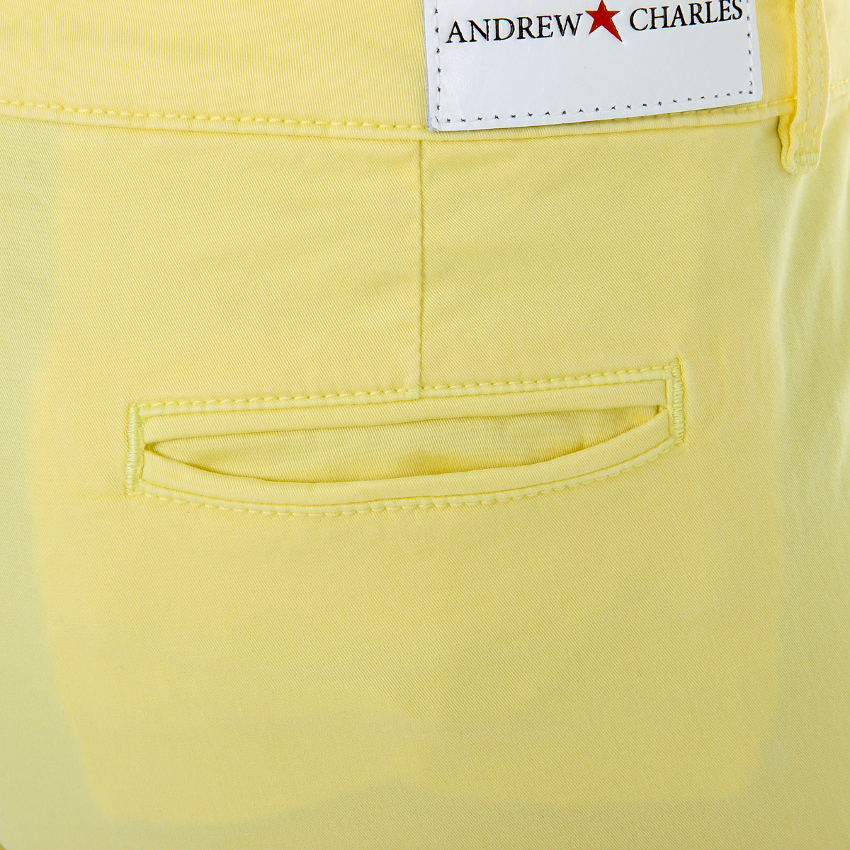 Pantalones de mujer Andrew Charles amarillos PENDA